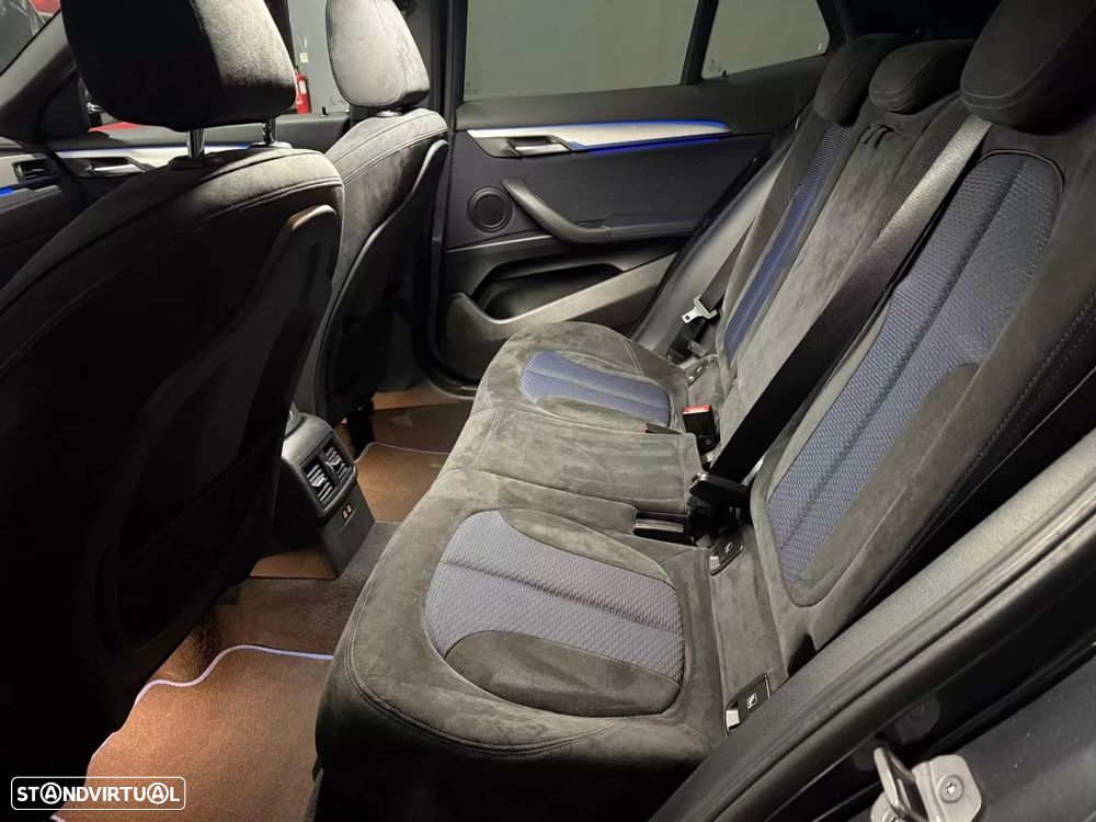 BMW X2 20 d xDrive Auto Pack M - 24