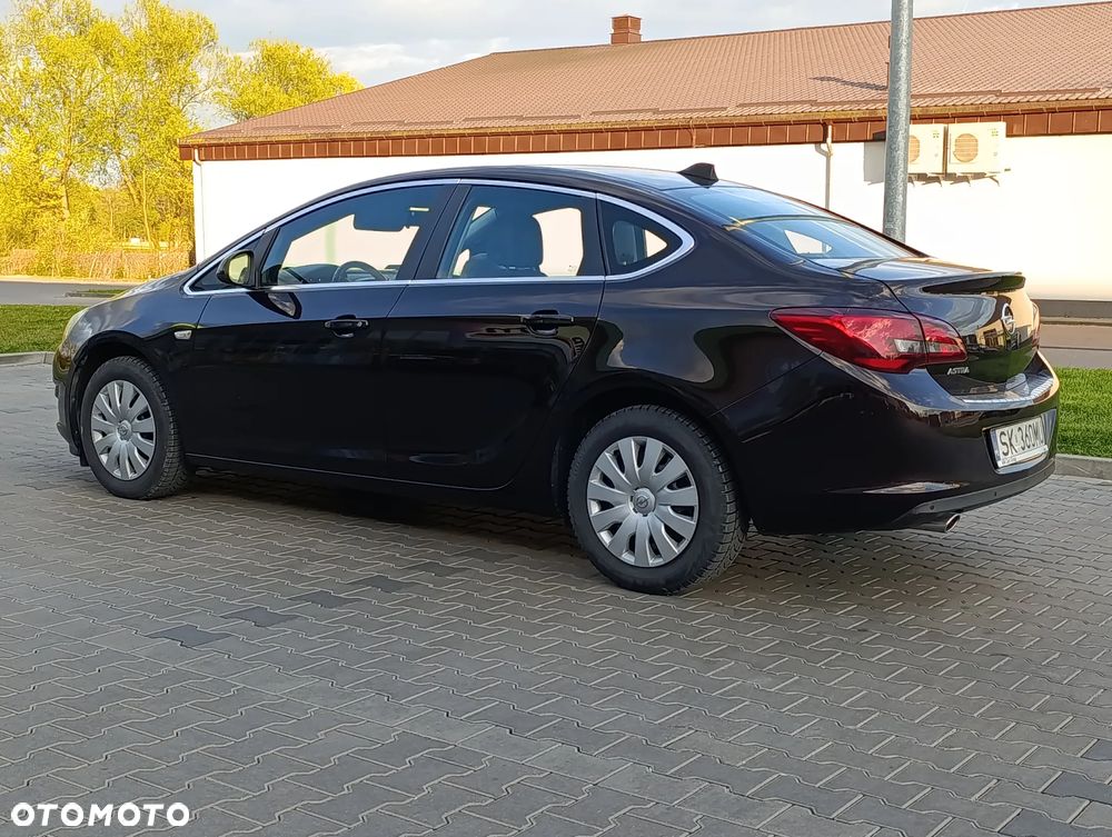 Opel Astra 1.4 T EU6 - 11
