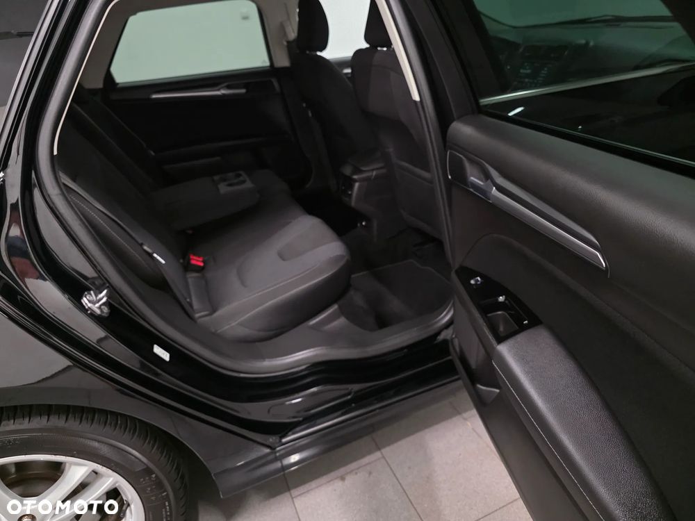 Ford Mondeo 2.0 TDCi Titanium PowerShift - 31