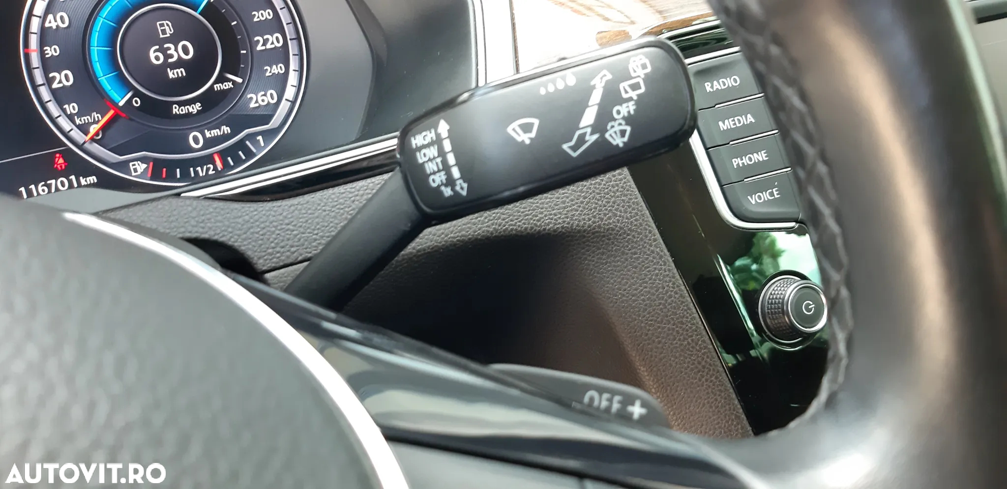 Volkswagen Passat Variant 2.0 TDI DSG 4Motion Highline - 16