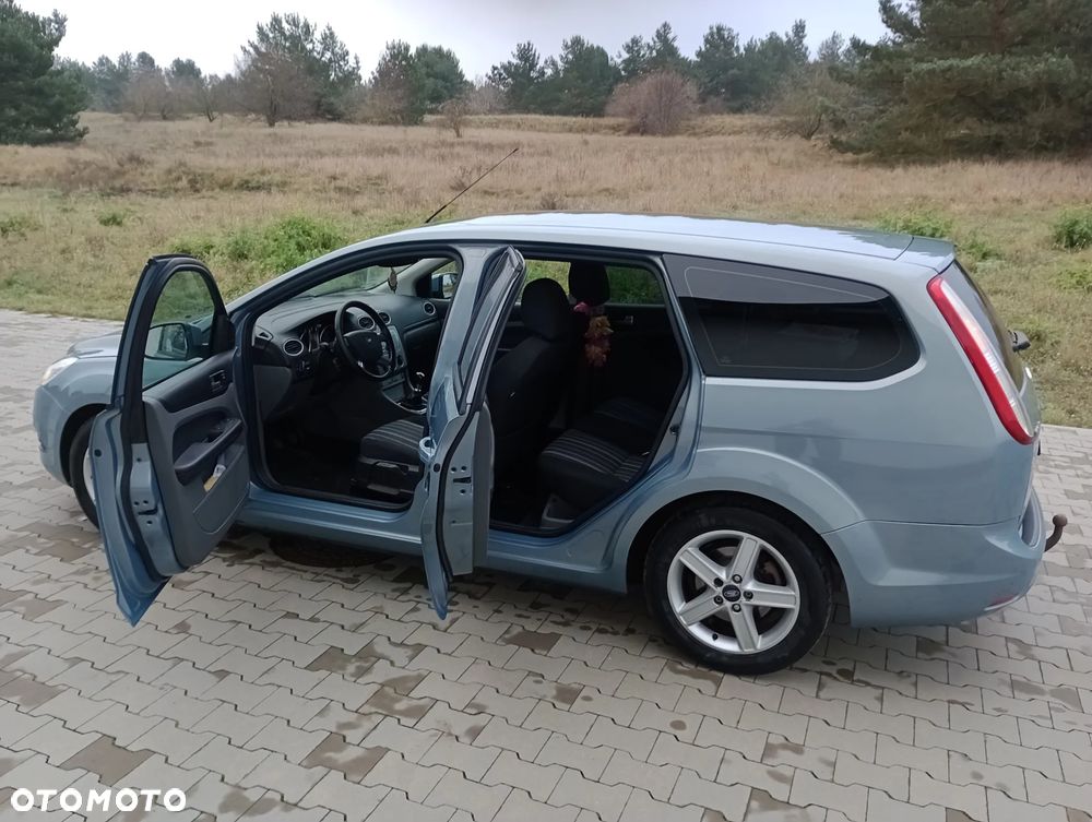 Ford Focus 2.0 TDCi Ghia - 13