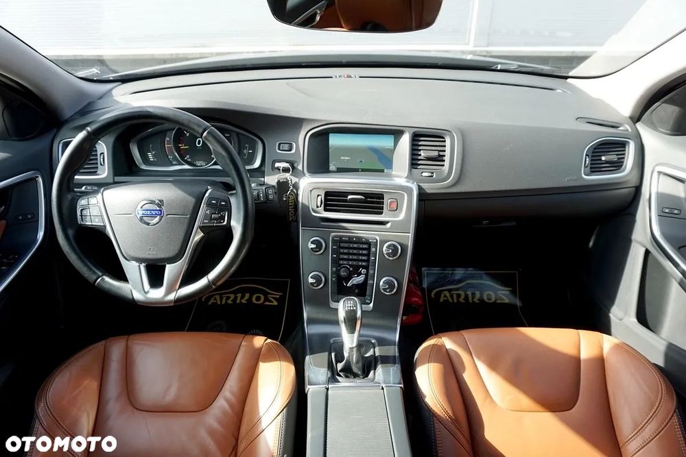 Volvo V60 D4 Drive-E Summum - 2