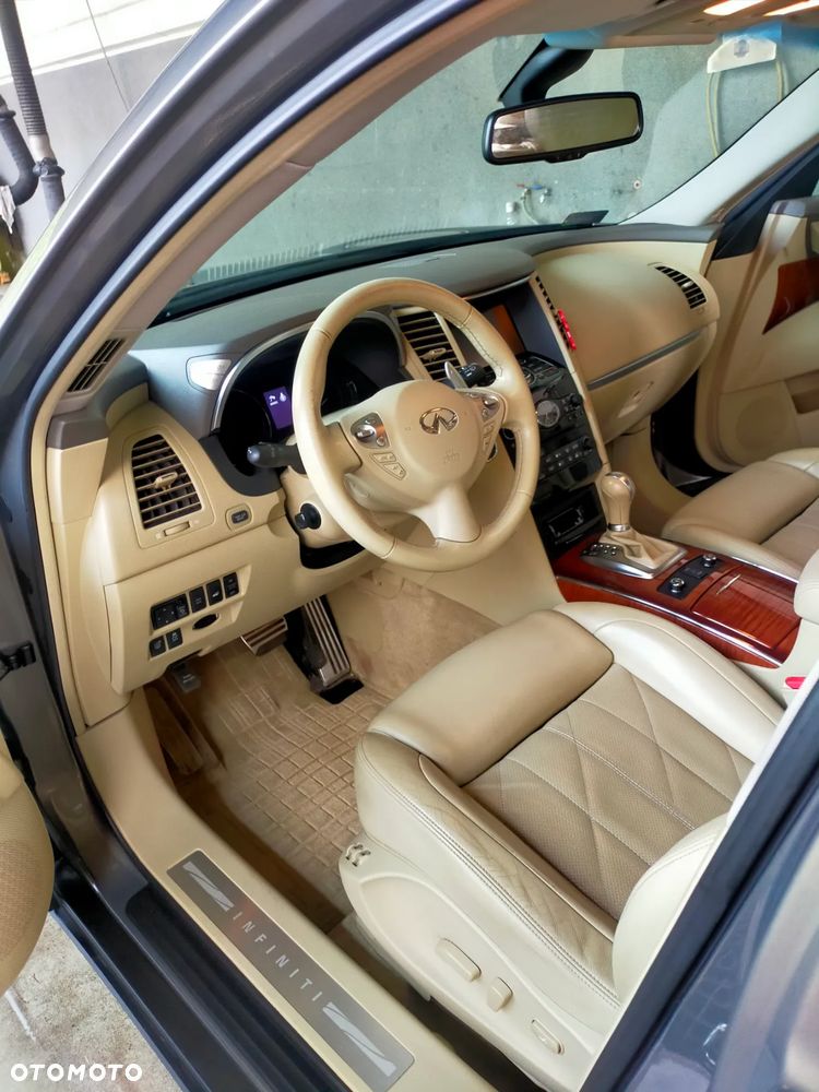Infiniti QX70 3.0d S Premium - 15