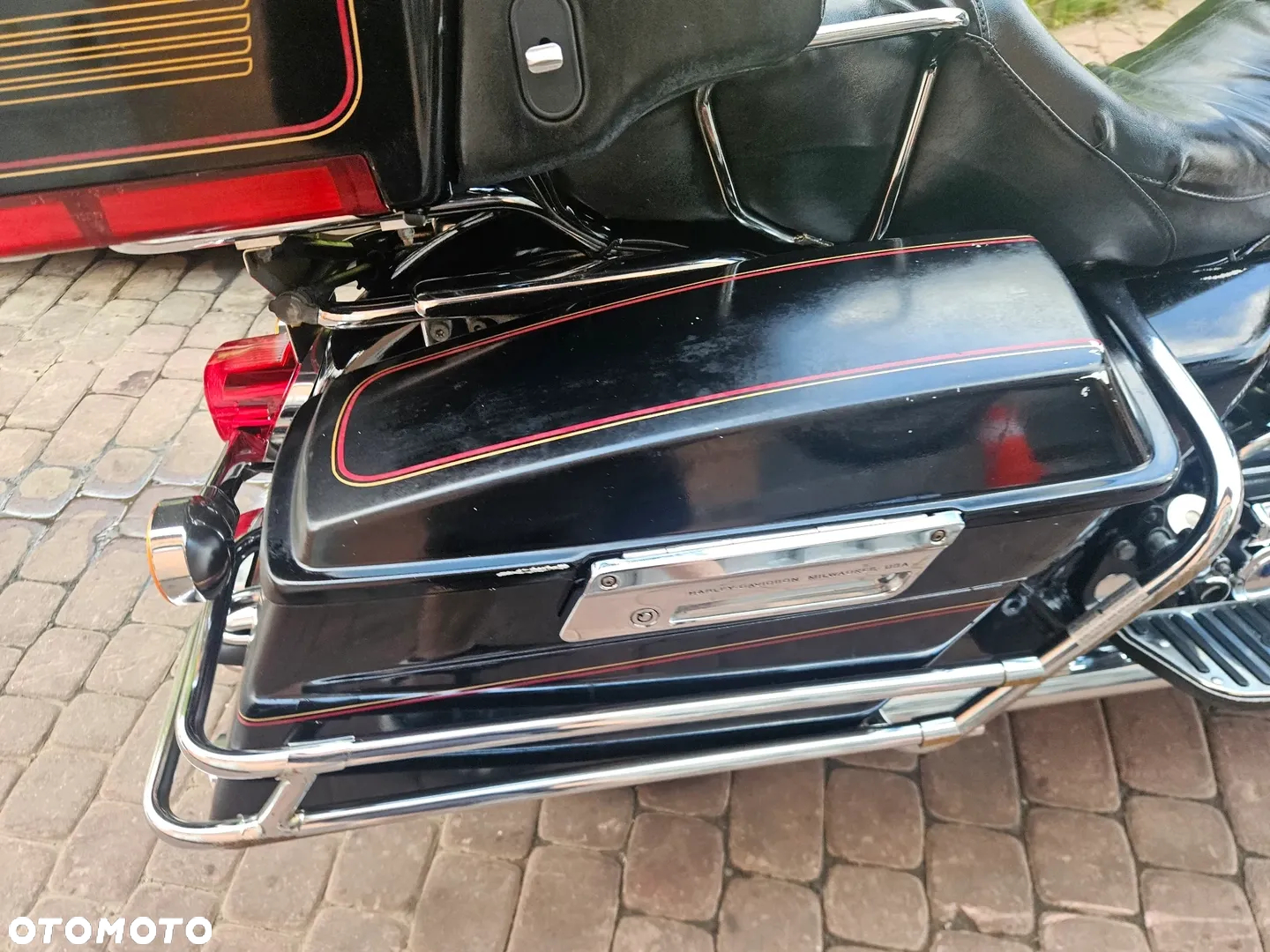 Harley-Davidson FLH Electra Glide - 7