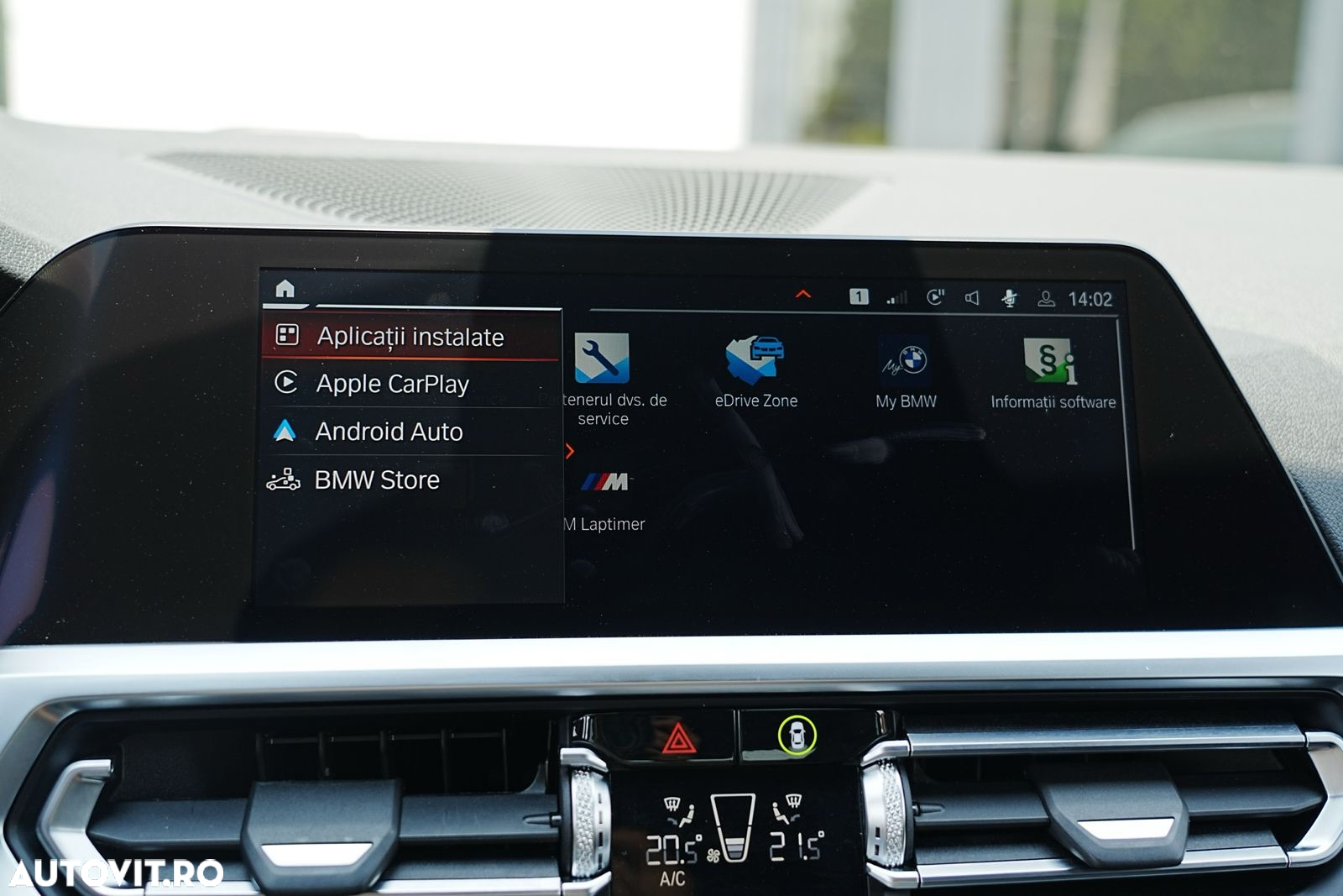BMW Seria 3 330e Aut. M Sport - 28