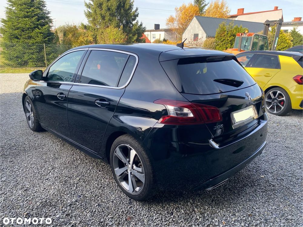 Peugeot 308 - 8