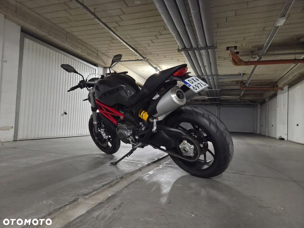 Ducati Monster - 2