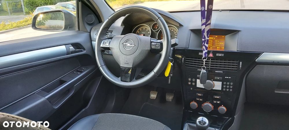 Opel Astra 1.8 Edition - 32