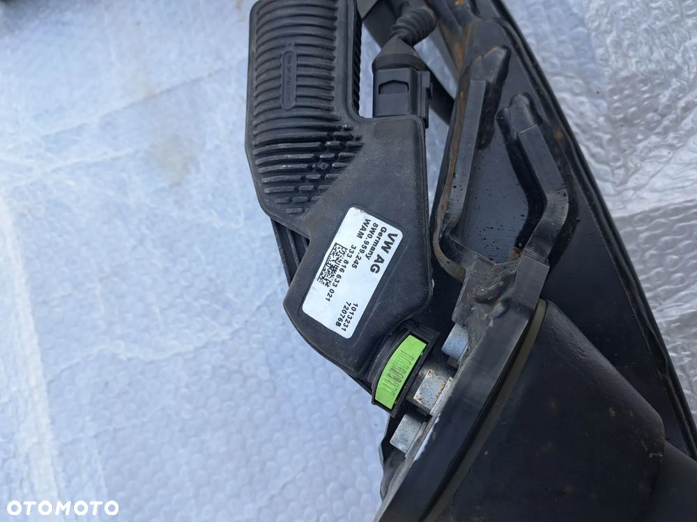 Hak holowniczy odchylany Audi A4 B9 A5 F5 8W0800491M - 5