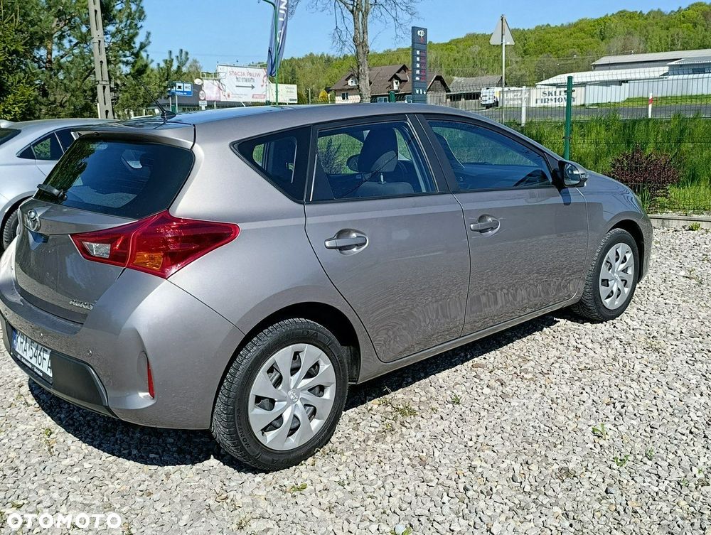 Toyota Auris - 9
