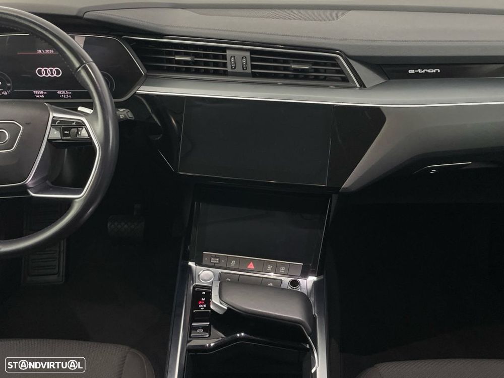 Audi e-tron 55 quattro Advanced — fotografia 15