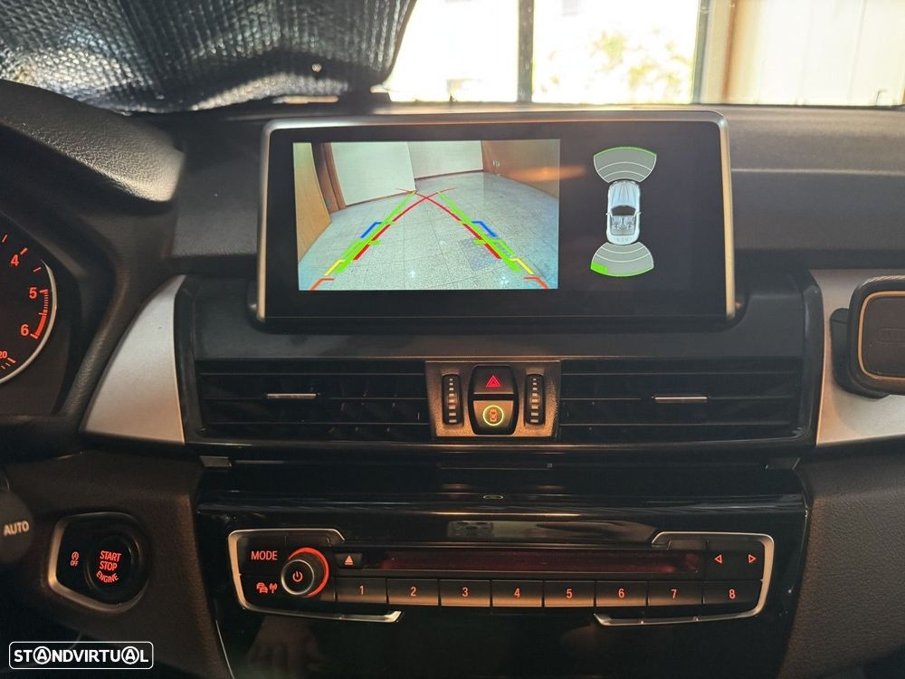 BMW 216 Active Tourer d Line Luxury Auto - 11