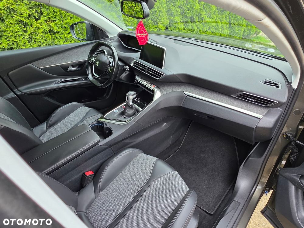 Peugeot 3008 - 21