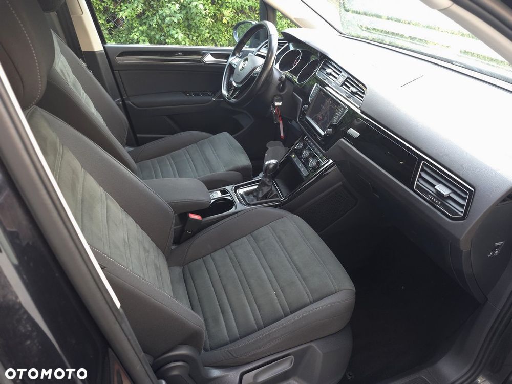 Volkswagen Touran 2.0 TDI BMT Highline DSG - 10