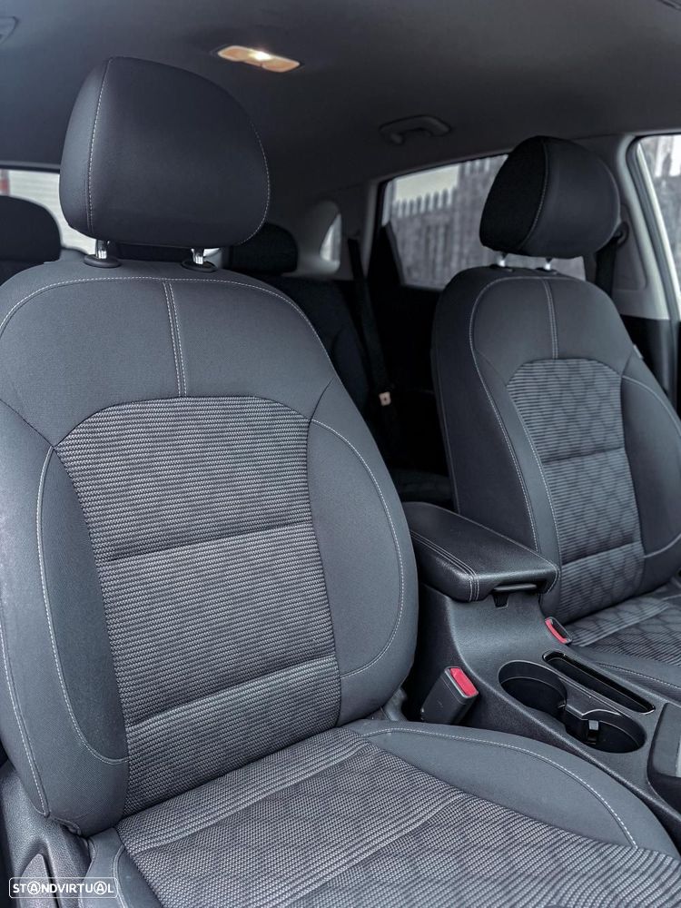 Kia Niro 1.6 GDi HEV EX - 7