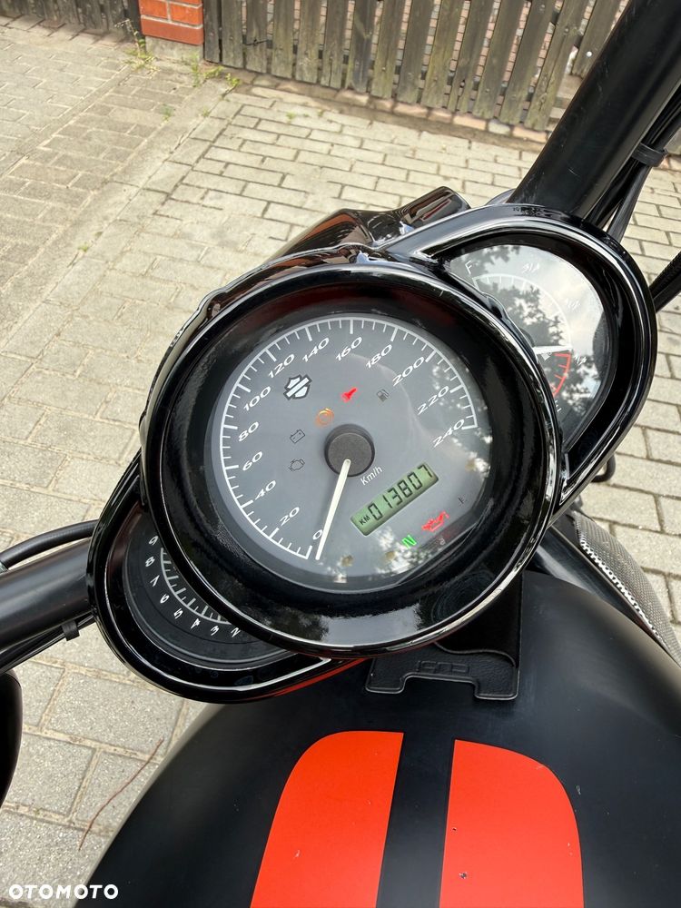 Harley-Davidson V-Rod Night Rod - 6