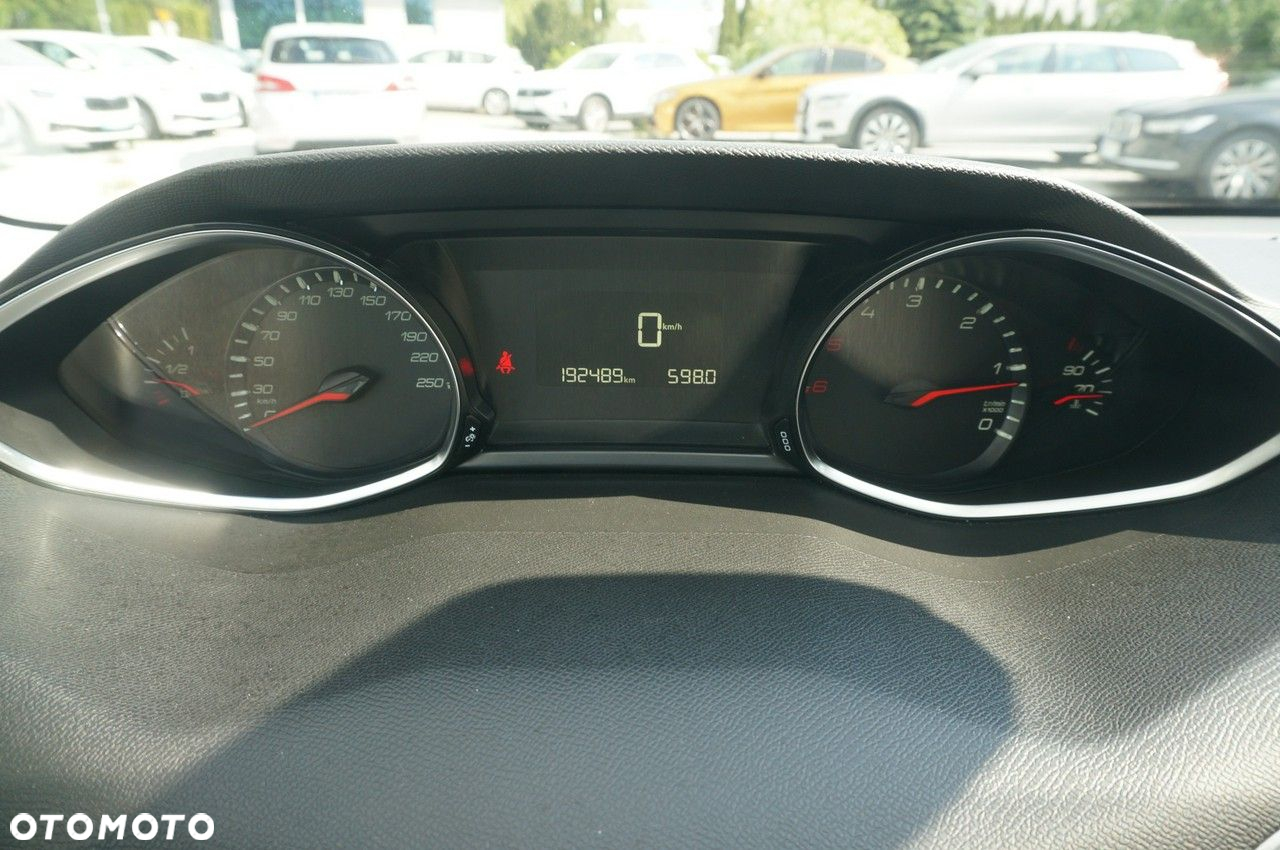 Peugeot 308 - 13