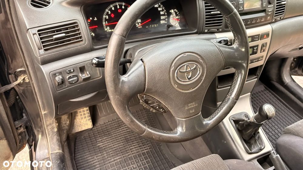 Toyota Corolla 1.6 VVT-i Sol (air6) - 10