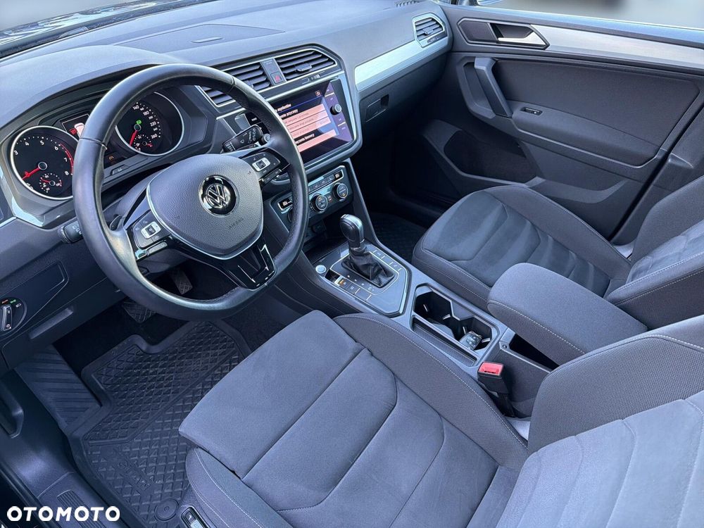 Volkswagen Tiguan - 10