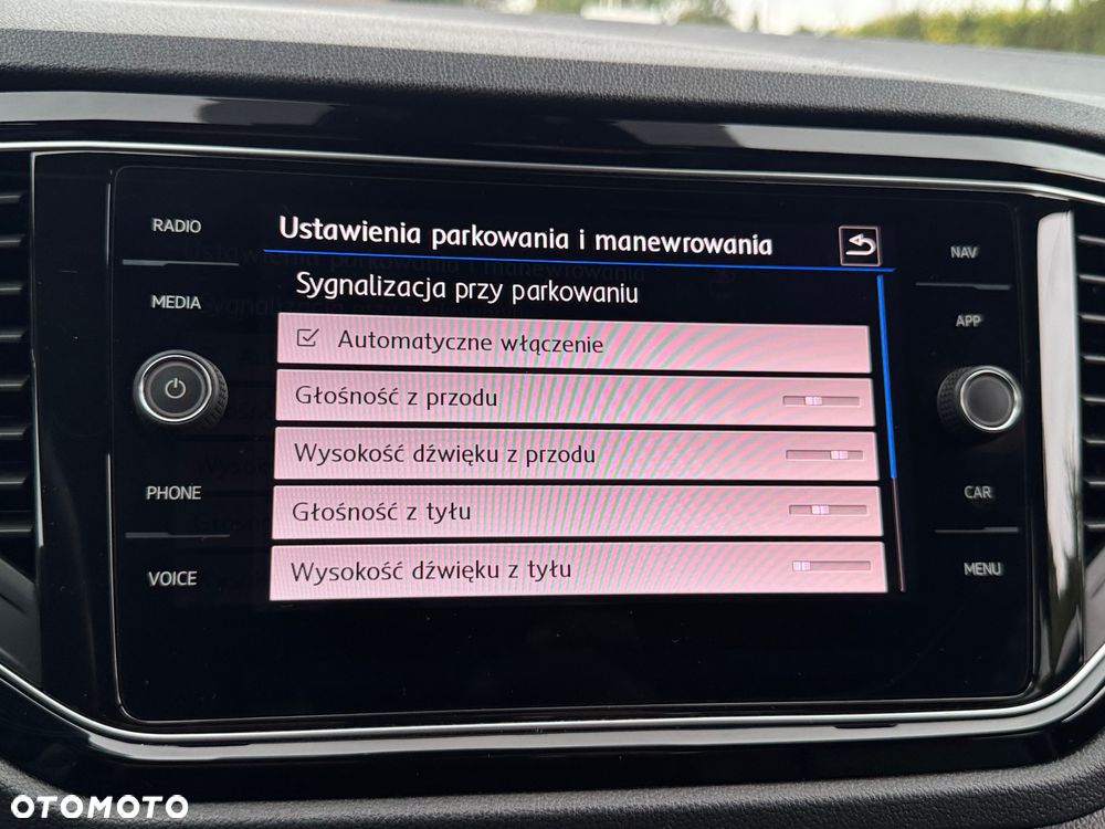 Volkswagen T-Roc 1.5 TSI R-Line - 37