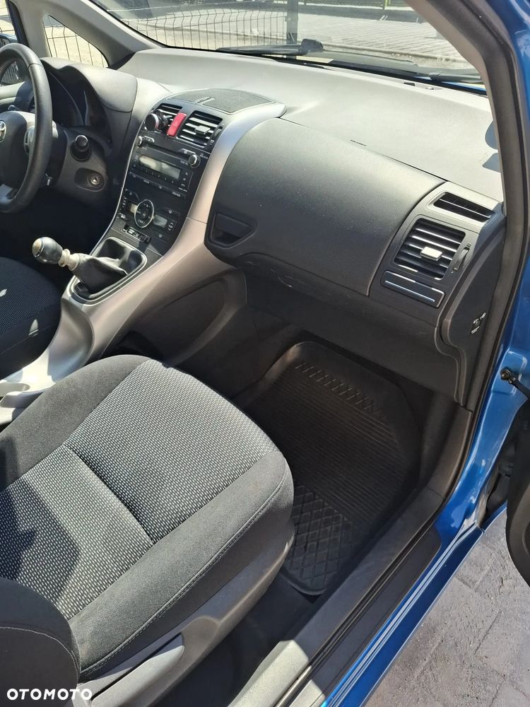 Toyota Auris 1.6 Edition - 11