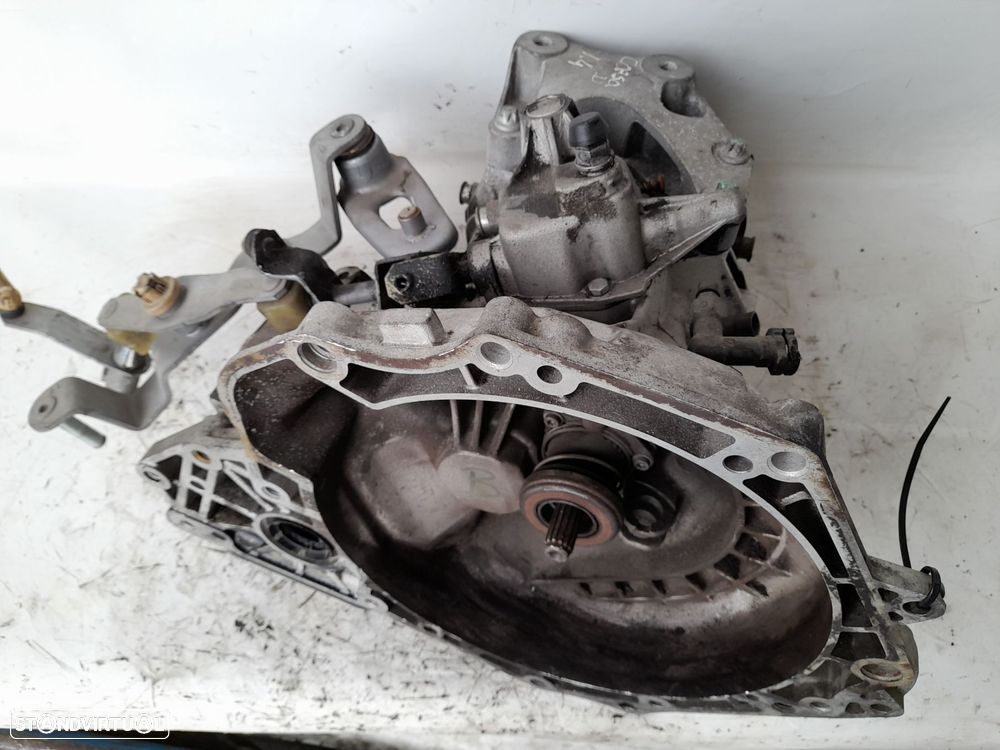 Caixa de velocidades manual OPEL Corsa D - 2