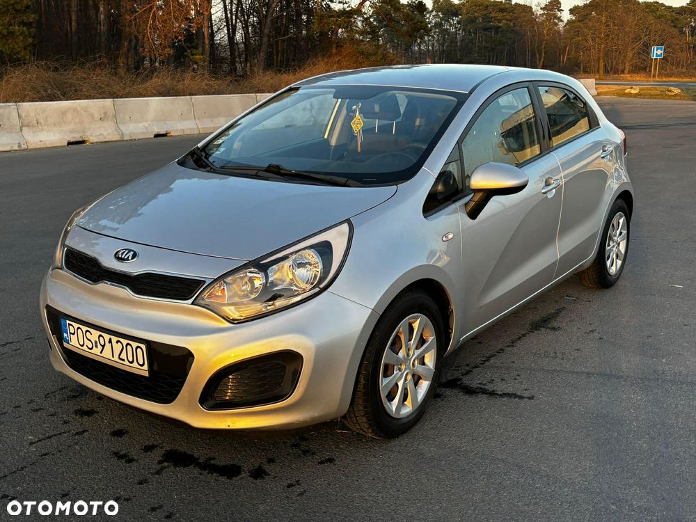 Kia Rio - 2