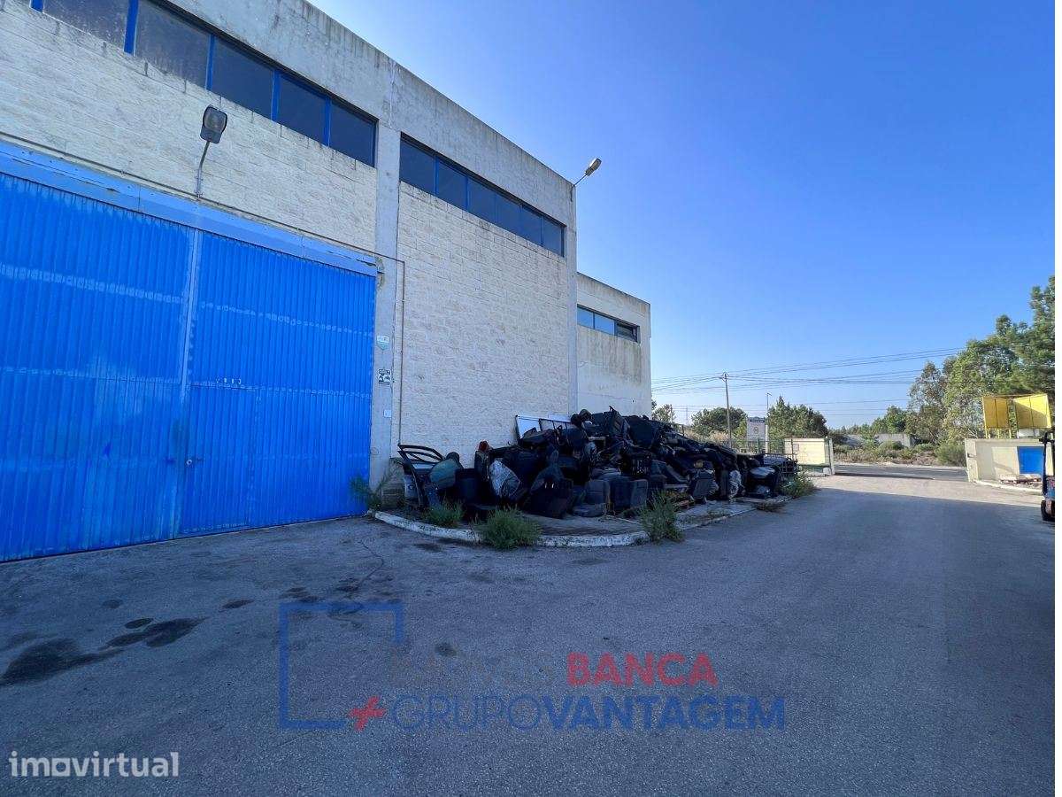 Armazém para venda com 1.921m2 em Vila Amélia, Quinta do Anjo, Palm... - Grande imagem: 3/20