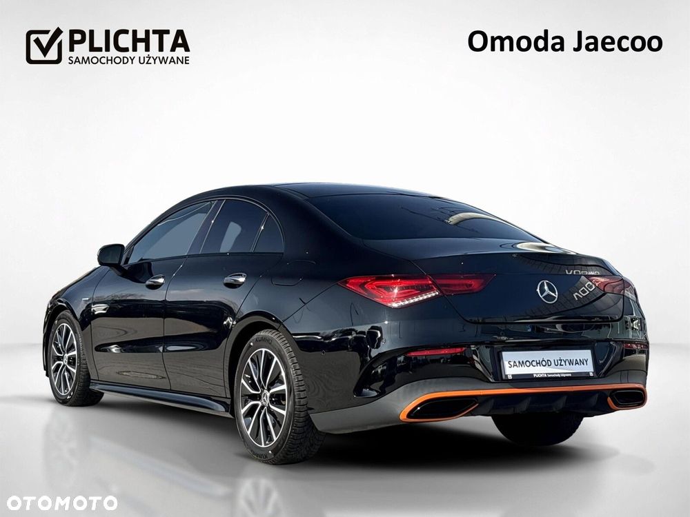 Mercedes-Benz CLA 220 4-Matic Edition 1 7G-DCT - 3