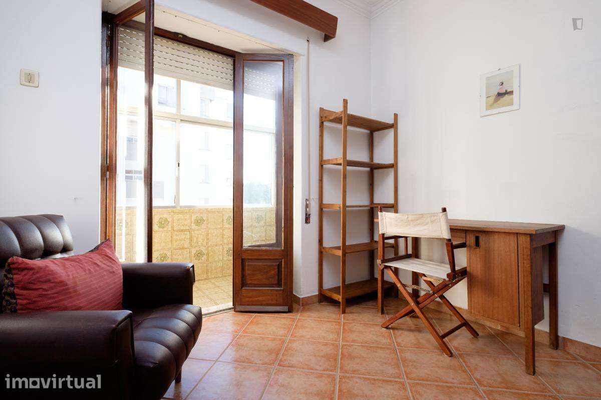 Quarto - localizado em Arregaça Coimbra - Grande imagem: 4/20