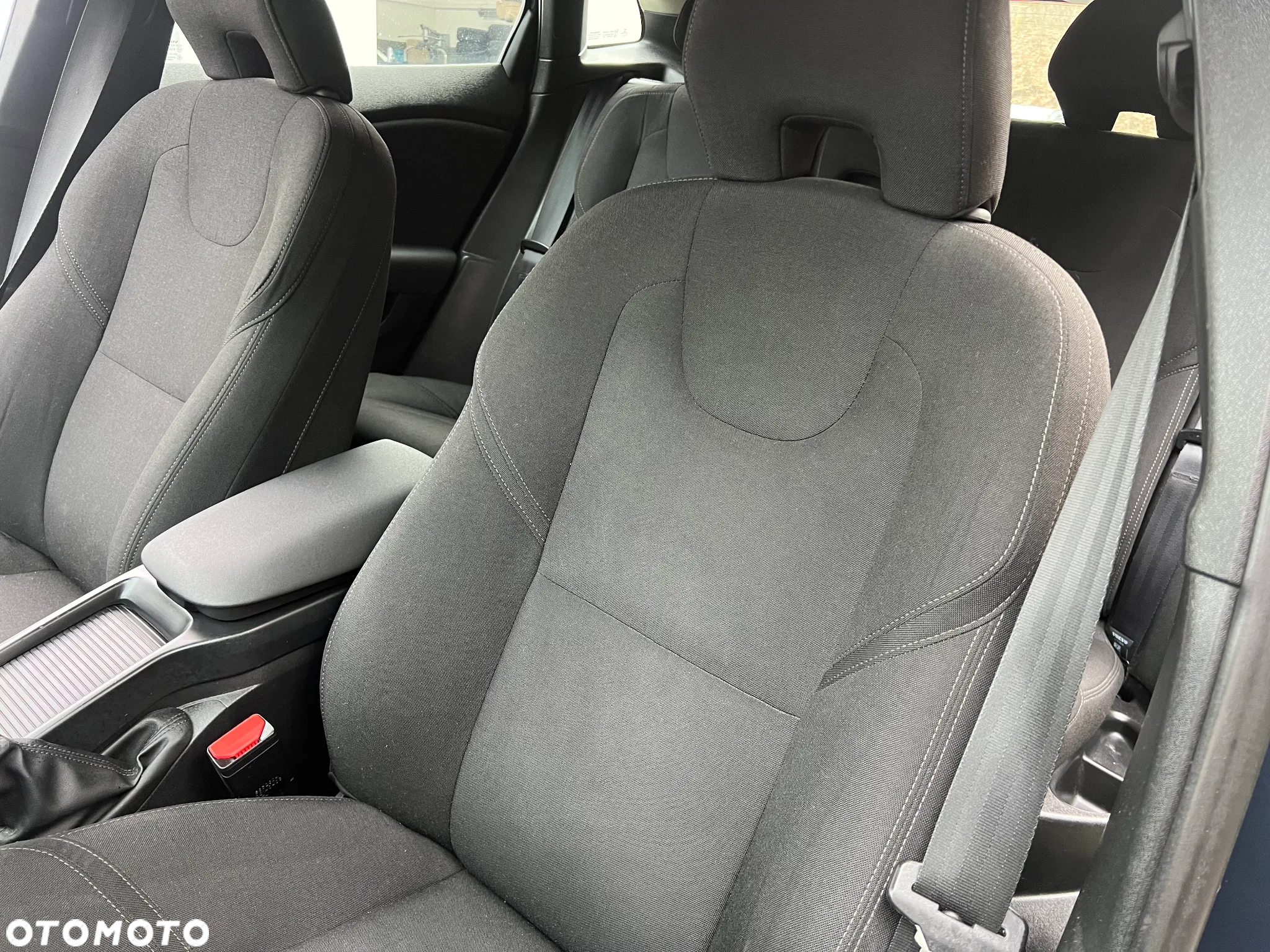Volvo V40 D2 Momentum - 11