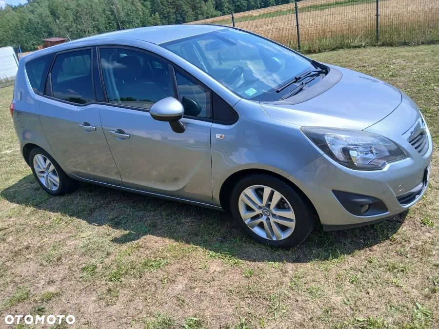 Opel Meriva - 9