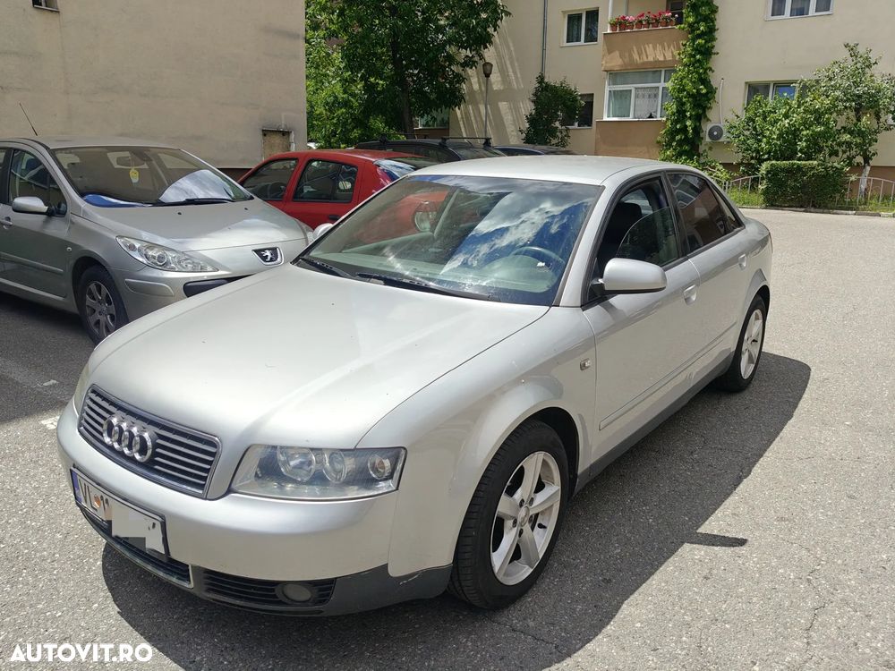 Audi A4 Limuzina 2.0 - 9