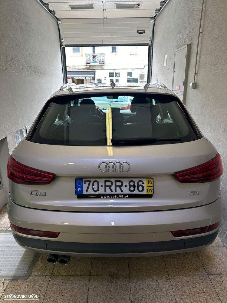 Audi Q3 2.0 TDI Design - 7