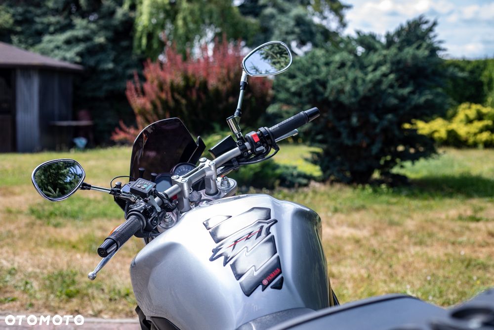 Yamaha FZ - 6