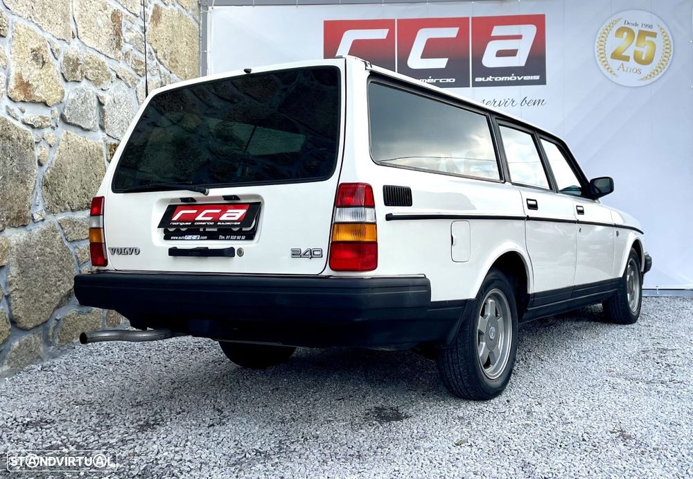 Volvo 240 GL - 23