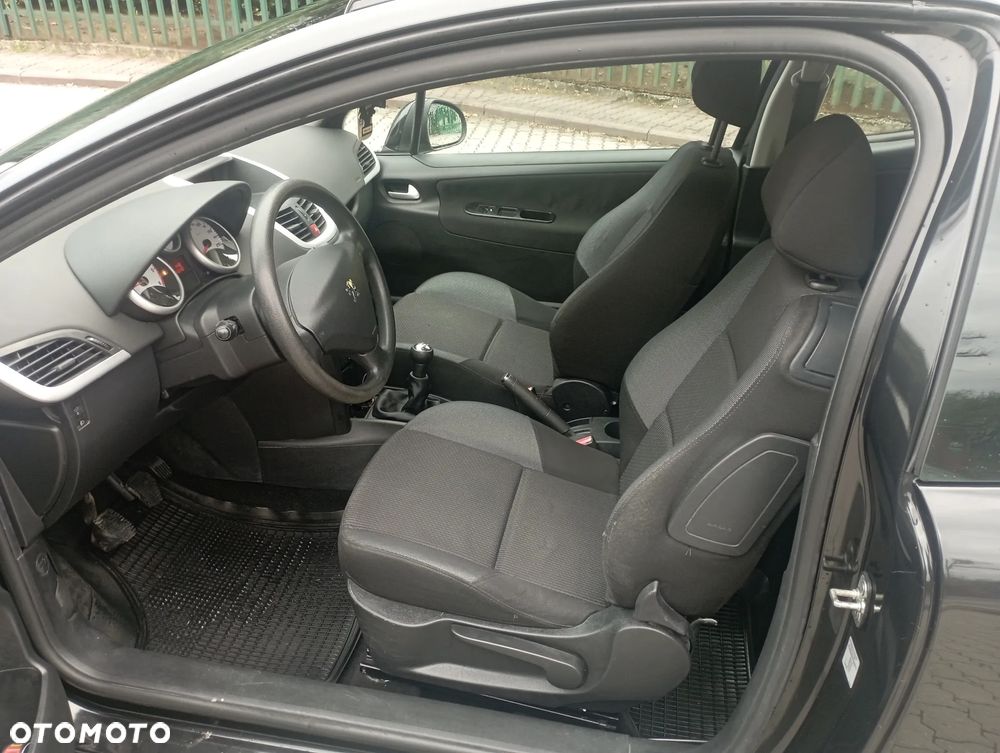 Peugeot 207 70 HDi FAP Filou - 5