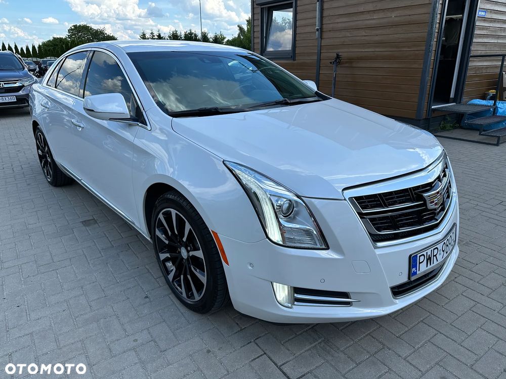 Cadillac XTS - 2