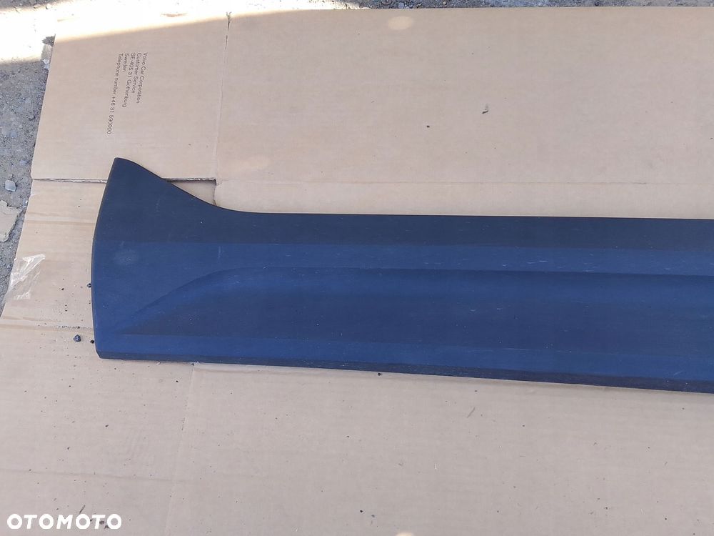 listwa drzwi lewy przód volvo xc40 lift 32409184 - 3