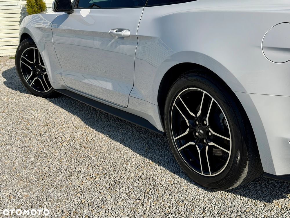 Ford Mustang 2.3 EcoBoost - 23