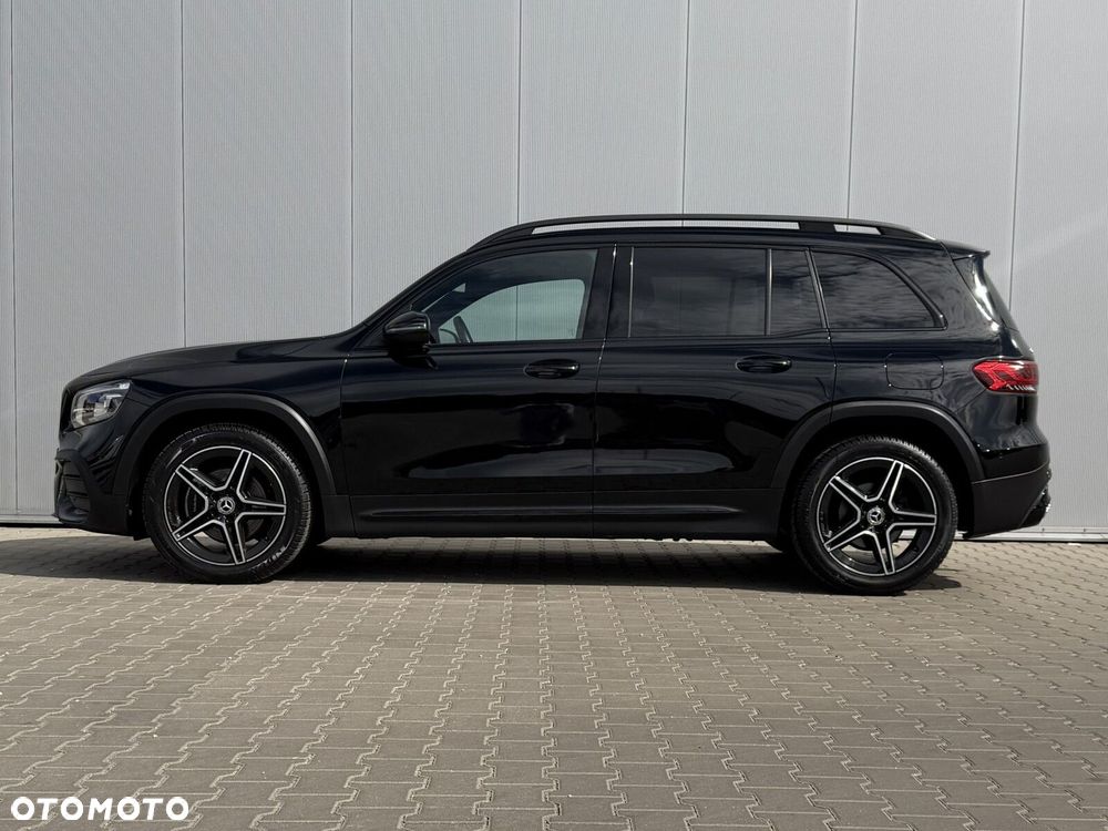 Mercedes-Benz GLB 200 4-Matic AMG Line 8G-DCT - 8
