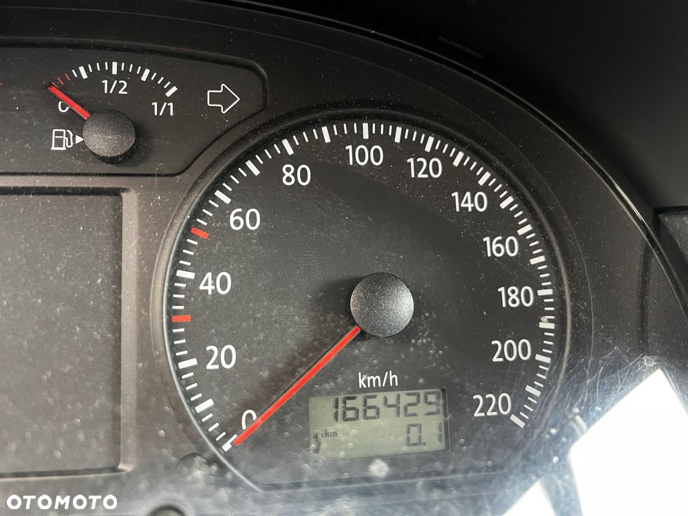Volkswagen Polo - 5