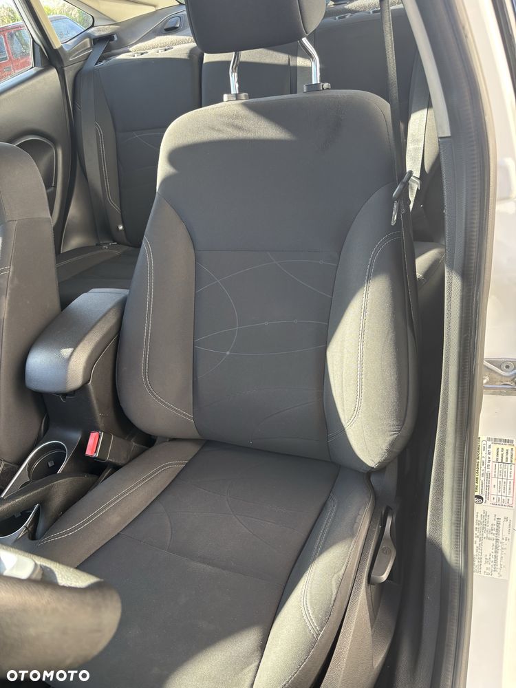 Ford Fiesta - 6