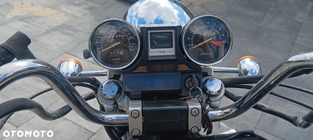 Honda VF - 7