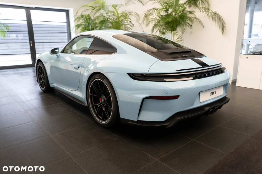 Porsche 911 GT3 Touring PDK - 3