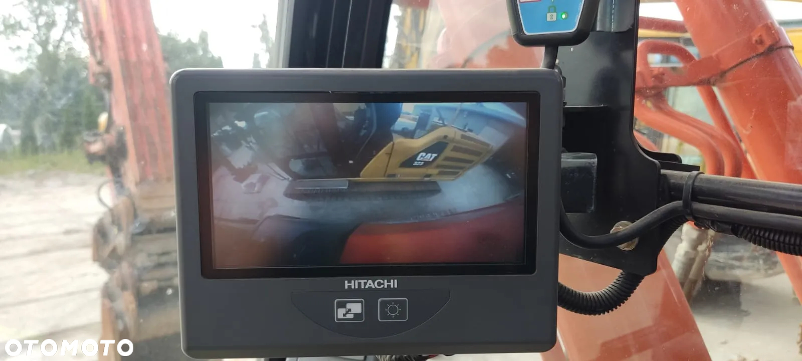 Hitachi ZX225 - 2