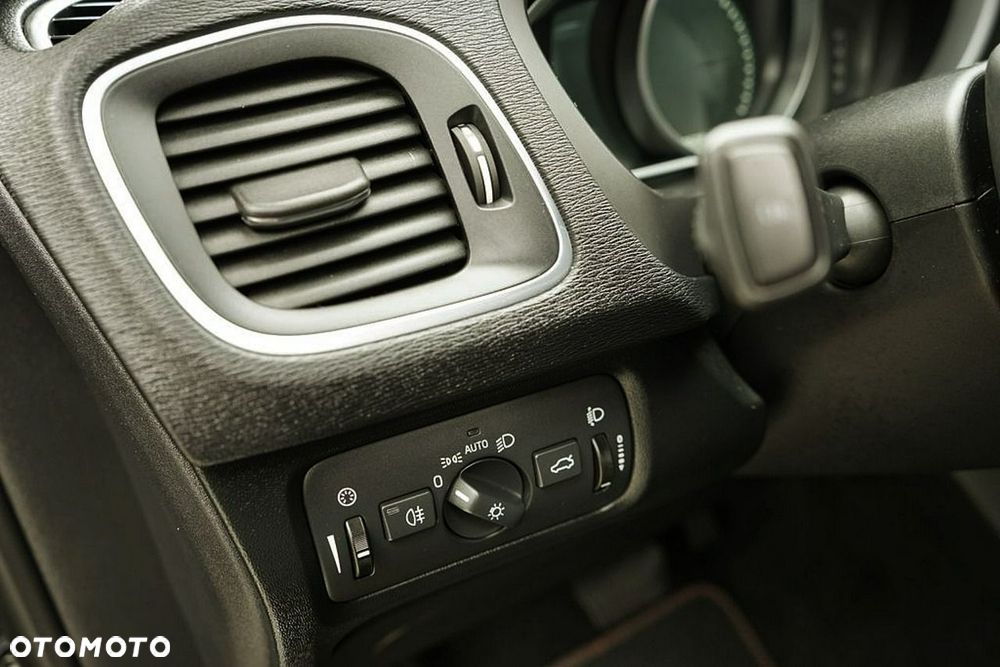 Volvo V40 Cross Country D2 Geartronic Ocean Race - 22