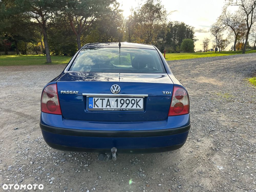 Volkswagen Passat 1.9 TDI Comfortline - 13