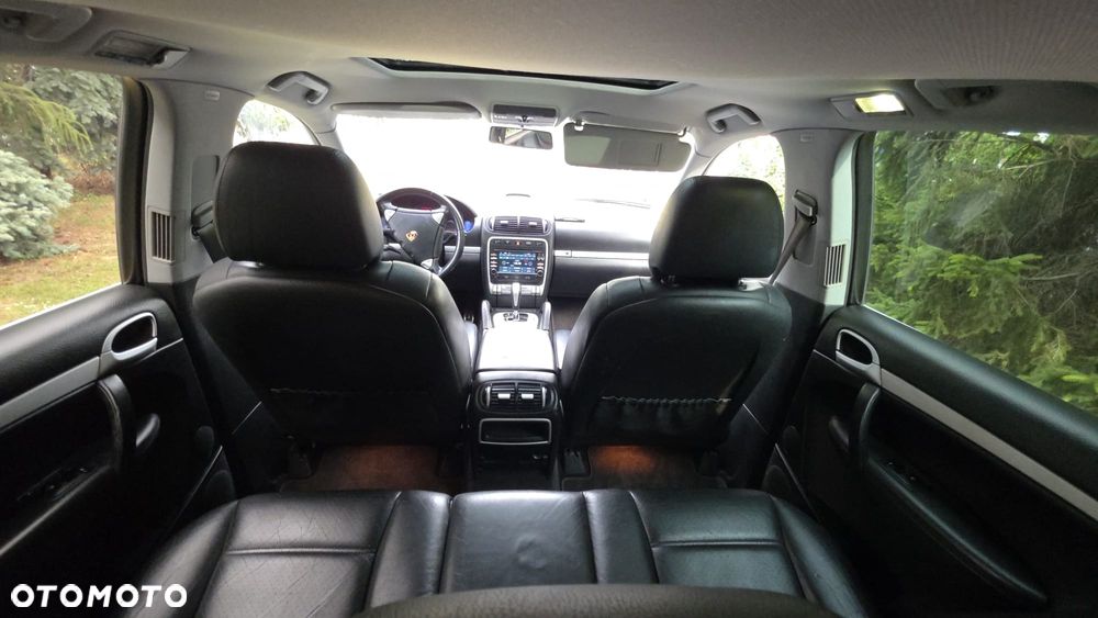 Porsche Cayenne - 4
