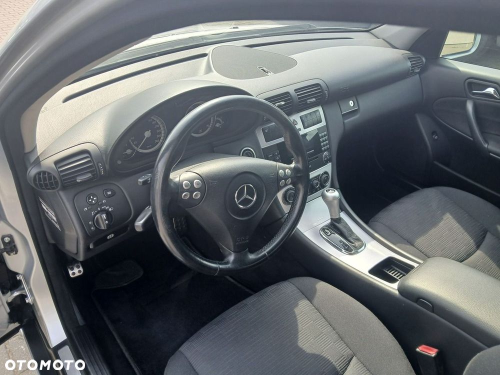 Mercedes-Benz Klasa C 180 Kompressor Automatik Classic Sport Edition - 14